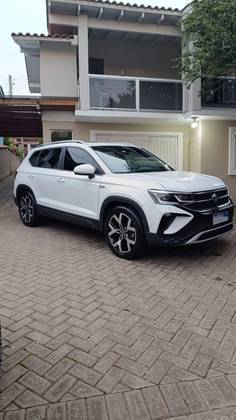 VOLKSWAGEN TAOS 1.4 250 TSI TOTAL FLEX HIGHLINE AUTOMÁTICO